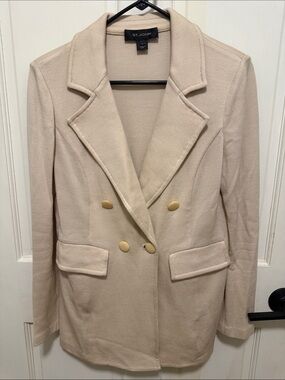 St. John Cream Double-Breasted Knit Blazer with Pearl Buttons -Size 6